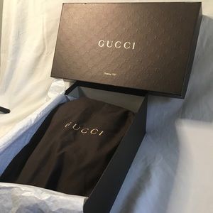 9 Brown Gucci split toe shoes